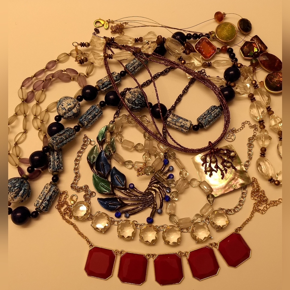 Costume Jewelry Necklaces Ten Pieces All Good
